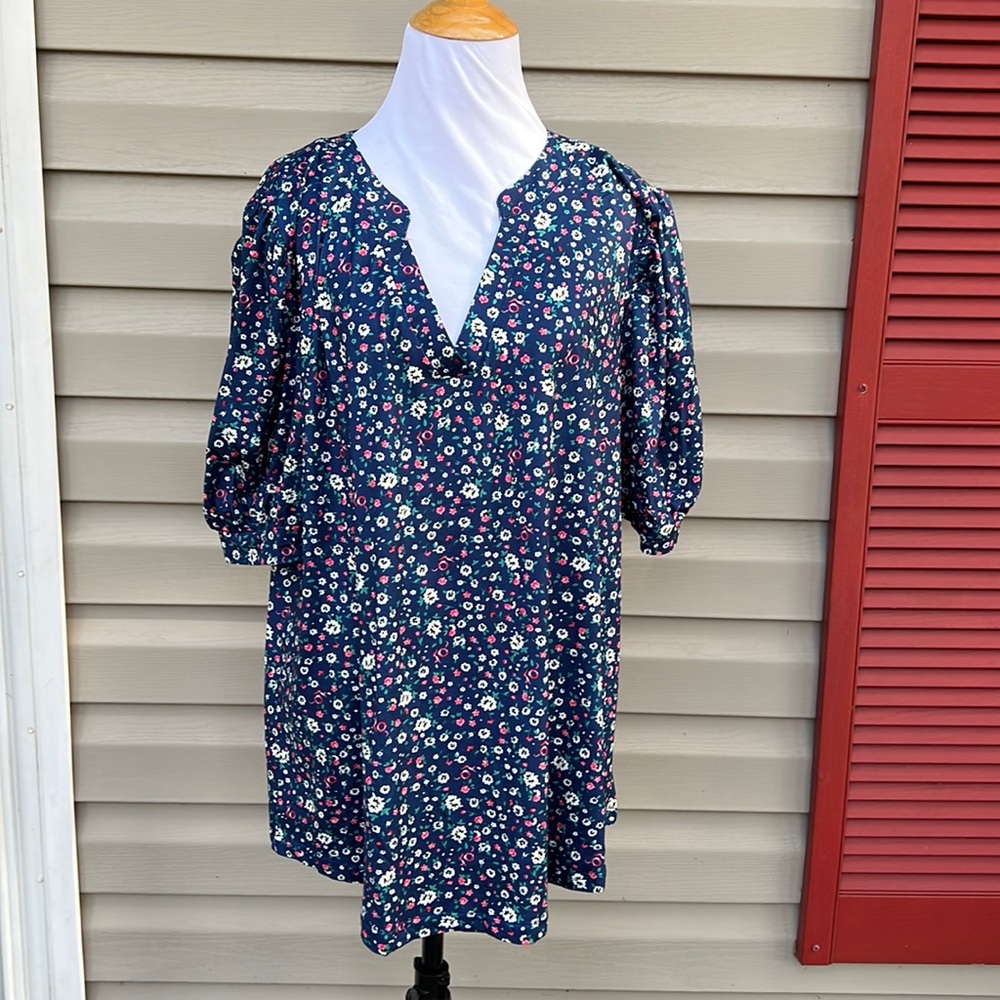 NWT Ladmous women’s navy short sleeve blouse